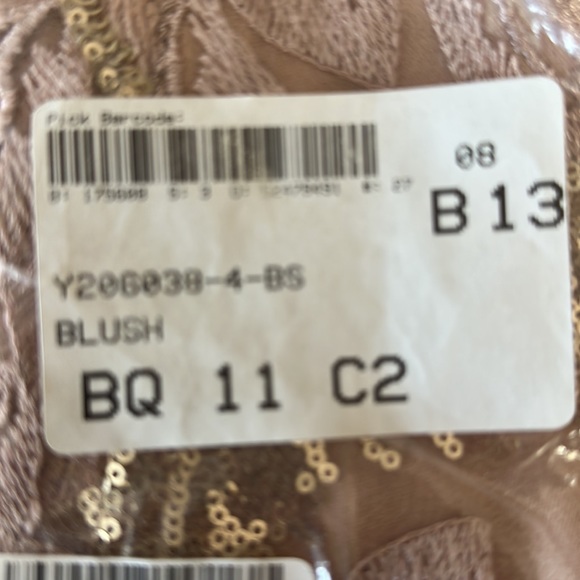 Tank Top - Picture 3 of 4